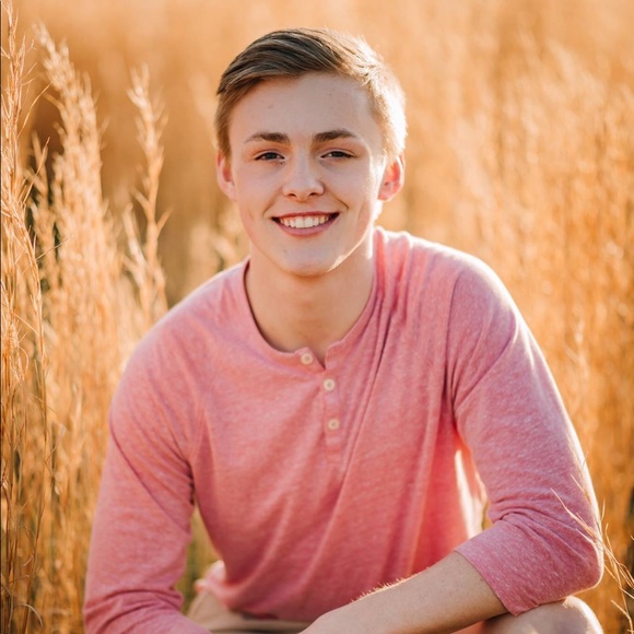 Meet your Posher, Andrew - Picture 1 of 1